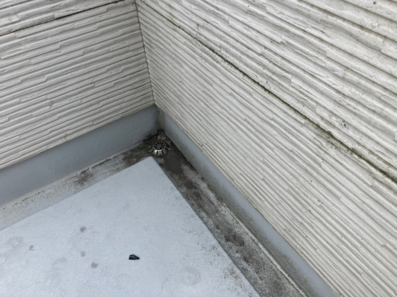 ベランダの角の防水